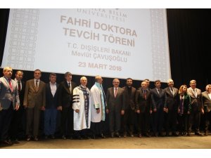 Çavuşoğlu’na memleketi Antalya’da fahri doktora unvanı