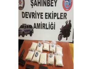 Gaziantep polisi uyuşturucu tacirlerine göz açtırmıyor