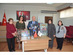 Başkan Özakcan, el sanatları kursiyerlerini ağırladı