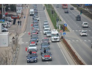 Afrin’e giren Mehmetçiğe destek için araç konvoyu düzenlendi