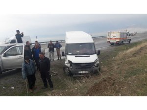 Van’da trafik kazası; 2 yaralı