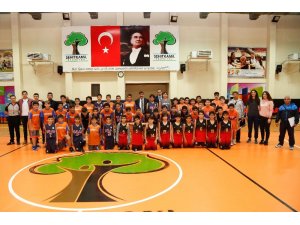 Gaziantep 6. Geleneksel 23 Nisan Basketbol Kupası başladı