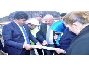 Erzurum milletvekilleri Pasinler’de yatırımları inceledi