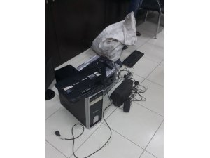 Fırın ve bilgisayar hırsızları yakalandı