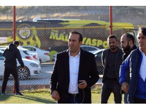 Evkur Yeni Malatyaspor kaçan 2 puana üzülüyor