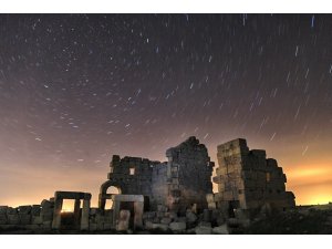 Yıldızlar altında Zerzevan kalesi fotoğraflandı