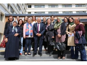 AK Parti Melikgazi Kadın Kollarından Melikgazi Belediyesine ziyaret