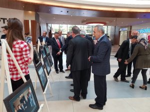 Turgut Özal’ın anısına fotoğraf sergisi açıldı