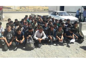 Bingöl’de 59 kaçak göçmen yakalandı