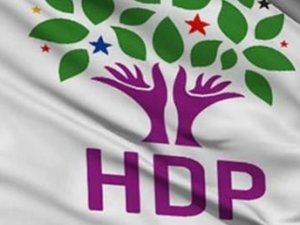 HDP'li Osman Baydemir ve Selma Irmak'ın milletvekillikleri düşürüldü