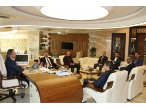 Türk Eğitim-Sen heyeti, Rektör Bağlı’yı ziyaret etti