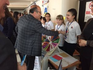 Gazi Mustafa Kemal Ortaokulu’nda TÜBİTAK 4006 Bilim Fuarı açıldı