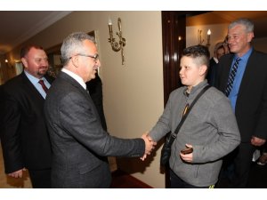 Başkan Köşker, Bosna Hersekli öğrencileri ağırladı