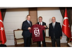 Trabzonspor’un yeni başkanı ve yöneticilerinden ziyaretler