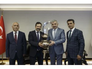 Malatya Büyükşehir Belediyesi Daire Başkanları Başkan Çelik’i ziyaret etti