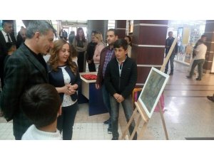Tatvan’da resim sergisi açıldı