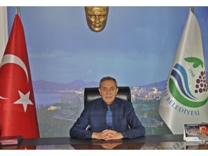 Başkan Özdemir 23 Nisan Çocuk Bayramını kutladı