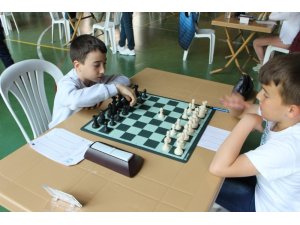 Osmaneli’de öğrenciler arasında satranç turnuvası