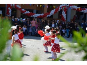 Kilis’te Türk ve Suriyeli çocuklar 23 Nisan bayramını kutladı