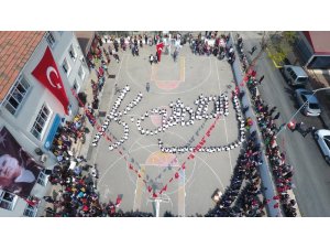 Sinop’ta öğrencilerden Atatürk imzası koreografisi