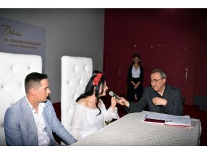 Başkan Karaçoban genç çiftlerin mutluluğuna ortak oldu
