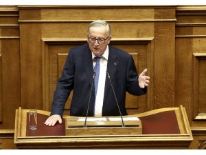 AB Komisyonu Başkanı Juncker: "2 Yunan askeri serbest bırakılmalı"