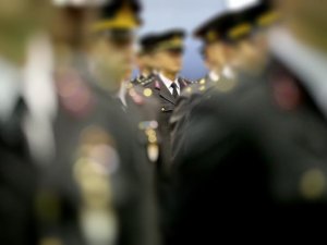 FETÖ soruşturmasında 32 binbaşı ve yüzbaşıya gözaltı kararı