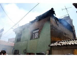 Manisa’da kahreden yangın: 2 kardeş yanarak can verdi