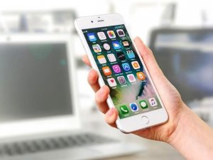 Tüketici teknolojisi pazarına "akıllı telefon" dopingi