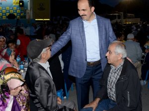 Başkan Altay: "Konya dünyaya örnek bir Ramazan geçiriyor"