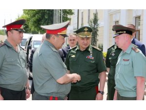 Rusya Savunma Bakanından Şoygu’dan Özbekistan’a ziyaret