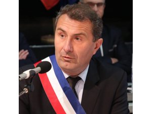 Fransa’da belediye, mahkeme kararına rağmen“teravih çadırını” kaldırtmadı