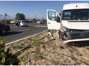 Turist Kafilesi kaza yaptı: 9 yaralı