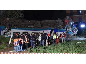 İtalya’da tren kazası: 2 ölü, 18 yaralı