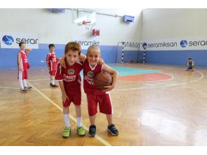 Turgutlu Belediyesinden yaz spor okulu