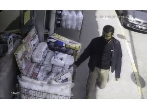 Üsküdar’da saliselik nevresim takımı hırsızlığı kamerada