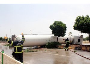 Kilis’te LPG yüklü tankerin soğutma çalışmaları sürüyor