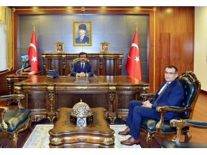 Lice Kaymakamı ve Belediye Başkanı Abdulkadir Çelik görevine başladı