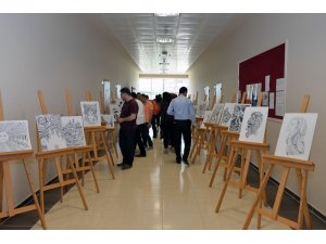 KMÜ’de sınıf öğretmenliği öğrencileri resim sergisi düzenledi