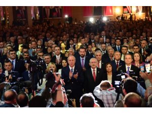 Kılıçdaroğlu, CHP’nin ‘Milet İçin Geliyoruz’ başlıklı seçim bildirgesini açıklıyor