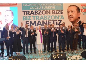 AK Parti Trabzon Milletvekili aday tanıtım toplantısına yoğun ilgi