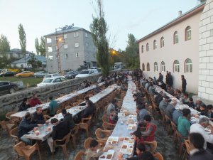Malazgirt Belediyesinden iftarlar programı
