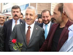 Assistt Çağrı Merkezi’nin açılışı sonrası ilk çağrıya Bakan Arslan çıktı