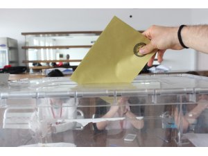 Gurbetçi vatandaşlar oy kullanmaya başladılar