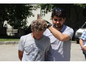 Samsun’da baba-oğul 17 bin kez kullanımlık bonzai ile yakalandı