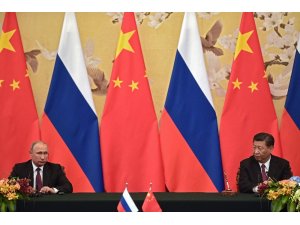 Putin ve Xi Jinping ile görüştü