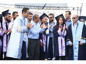 Tunceli’de bin 500 öğrenciye mezuniyet töreni