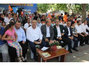 Bakan Çavuşoğlu: “İslam ve Türkiye düşmanlığı birleşti”