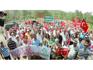 Antalya’da çevrecilerden Kleopatra Koyu eylemi