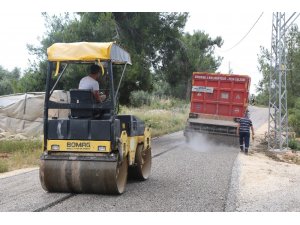 Erdemli’de asfalt çalışmaları hız kesmiyor
